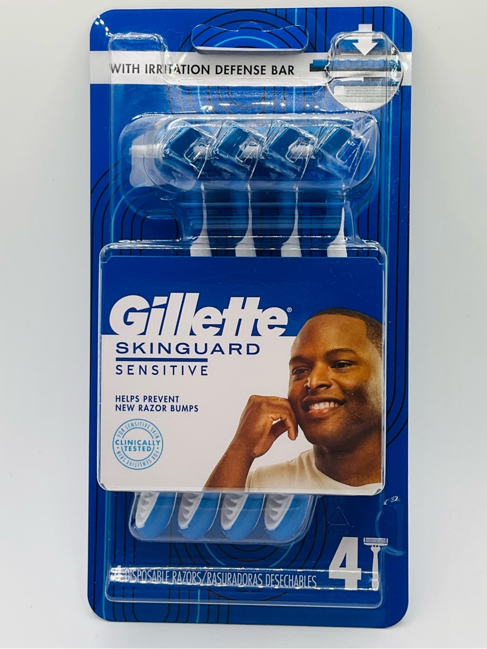 NEW Mens Gillette Skinguard Sensitive Disposable Razors - 1 Pack / 4 Razors